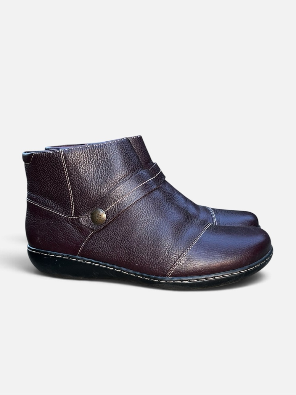 Clarks ‘Ashland Pine’ Leather Ankle Boot in Burgundy Women’s Size 11W